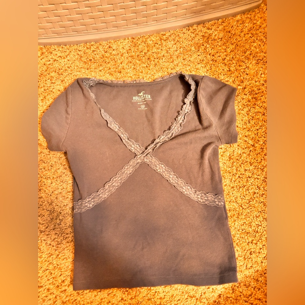 Hollister Lace Baby tee